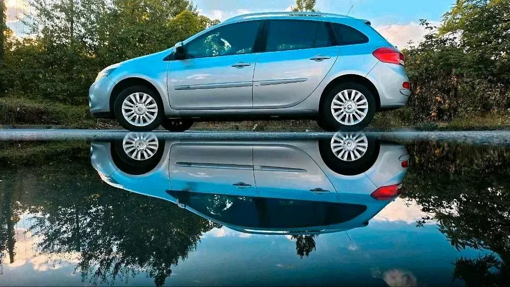 Gebraucht Renault Clio GrandTour 101 PS (74 kW) 2009 Silber Kombi