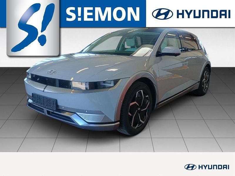 Grau Gebraucht 2024 Hyundai Ioniq 5 SUV | 33.730 € (Fairer Preis) - Bild 1/4
