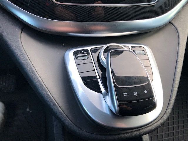 Gebraucht Mercedes V250 190 PS (139 kW) 2016 Blau Van / Kleinbus
