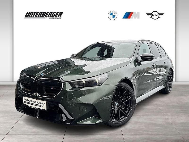 Grün Gebraucht 2026 BMW M5 Sport Line Kombi | 139.800 € (Fairer Preis) - Bild 1/4