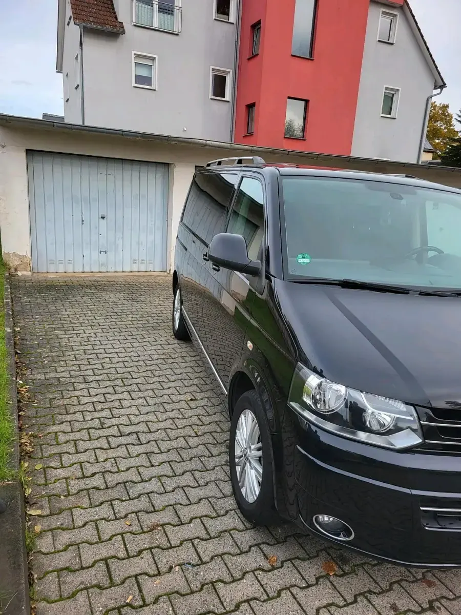 Gebraucht VW Multivan 180 PS (132 kW) 2014 Schwarz Van / Kleinbus