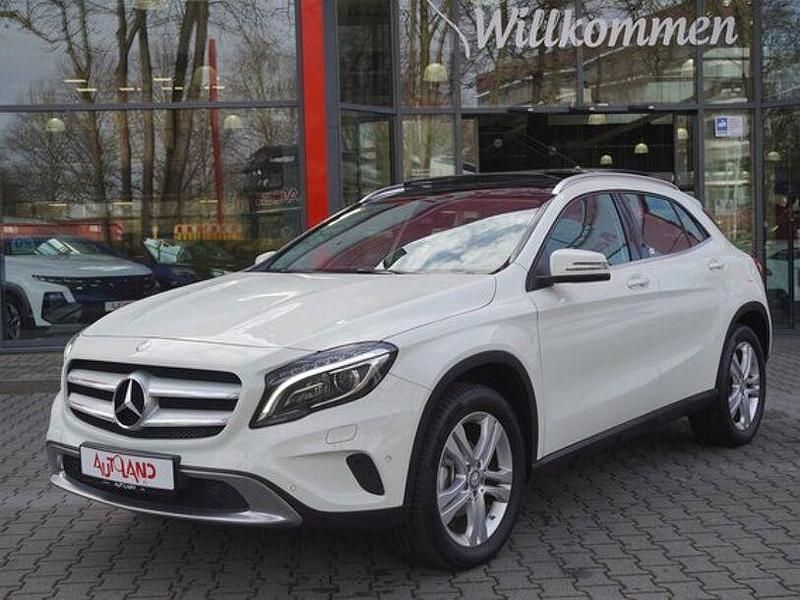 Gebraucht Mercedes GLA200 136 PS (100 kW) 2016 Weiß SUV