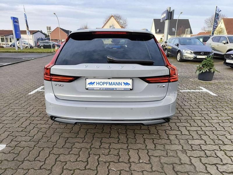 Gebraucht Volvo V90 Plus 257 PS (189 kW) 2024 Vapour grey / metallic Kombi