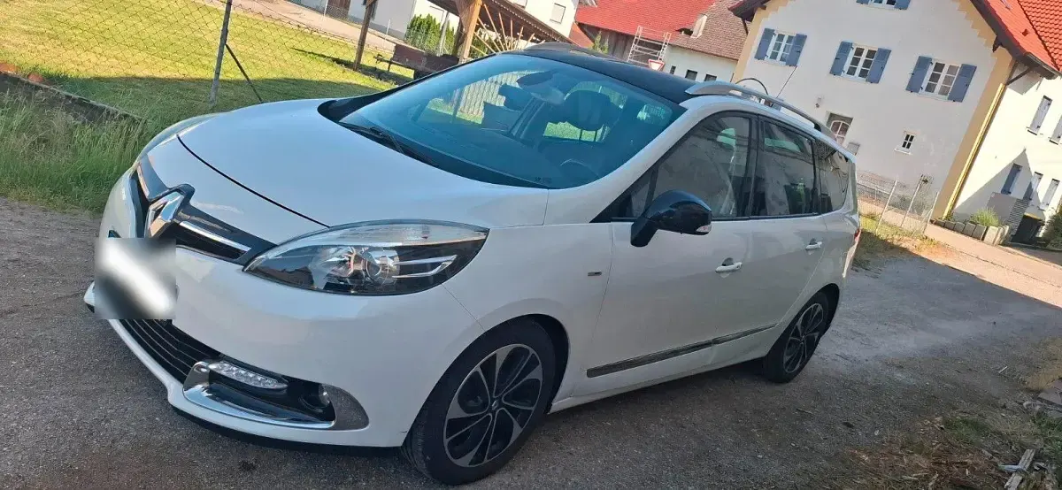Gebraucht Renault Scénic III Bose Edition 131 PS (96 kW) 2014 Weiß Van / Kleinbus