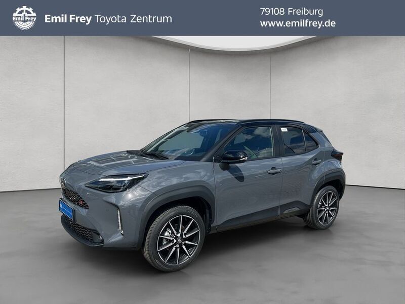 Storm grey metallic, dach schw Neu 2025 Toyota Yaris Cross Sport SUV | 35.980 € (Teuer) - Bild 1/4