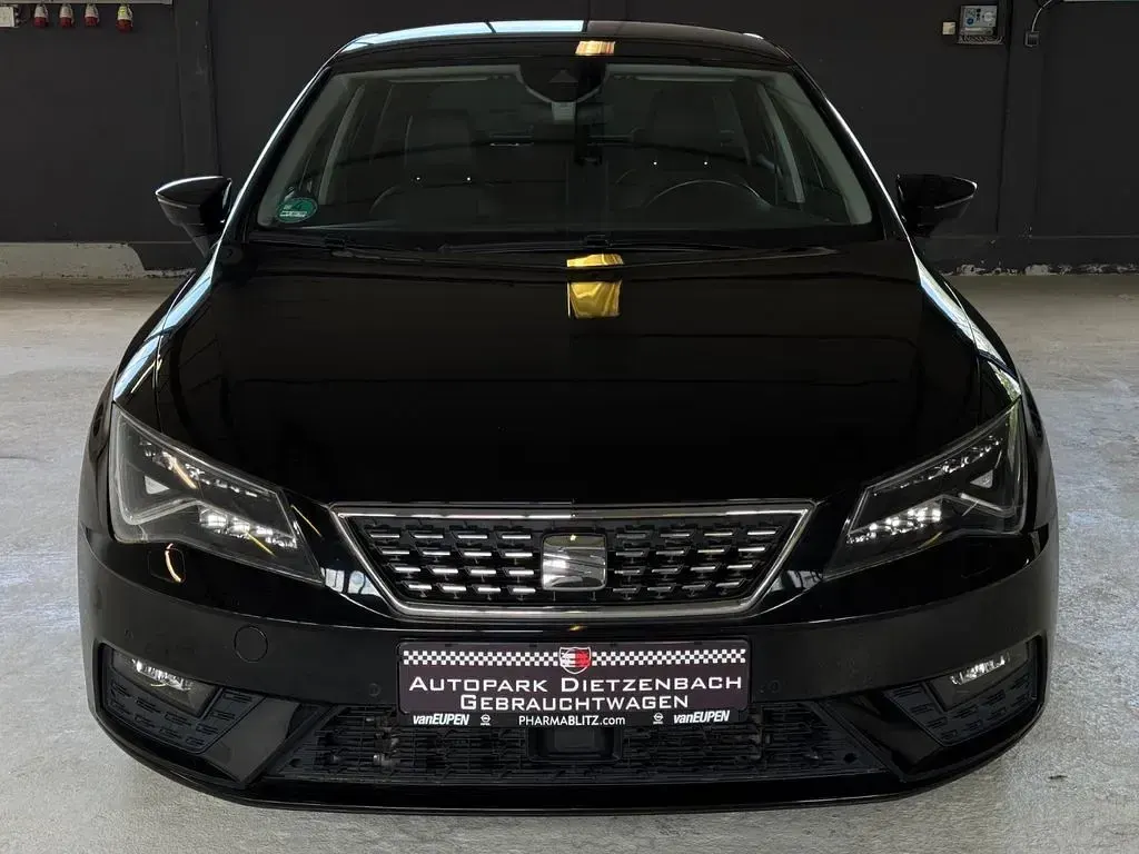 Używany Seat Leon XCELLENCE 150 KM (110 kW) 2017 Czarny Sedan/Limuzyna