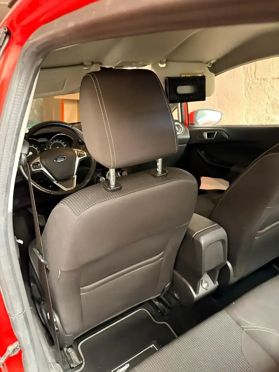 Gebraucht Ford Fiesta 140 PS (102 kW) 2016 Rot Kleinwagen