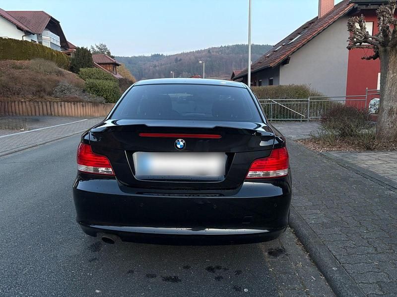 Gebraucht BMW 118 Coupé 143 PS (105 kW) 2009 Schwarz Coupé