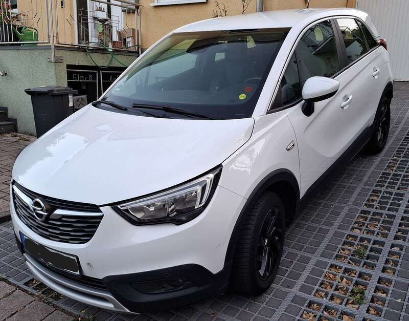 Weiß Gebraucht 2019 Opel Crossland X Innovation SUV | 13.500 € (Fairer Preis) - Bild 1/4