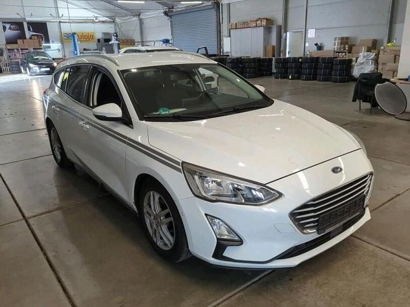 Gebraucht Ford Focus Cool & Connect 120 PS (88 kW) 2019 Weiß Limousine