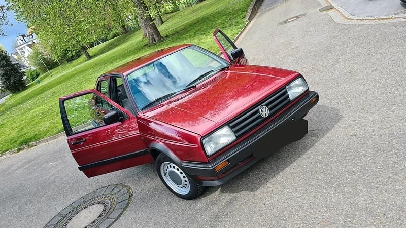 Second-hand VW Jetta 72 CP (52 kW) 1988 Roșu Berlinǎ