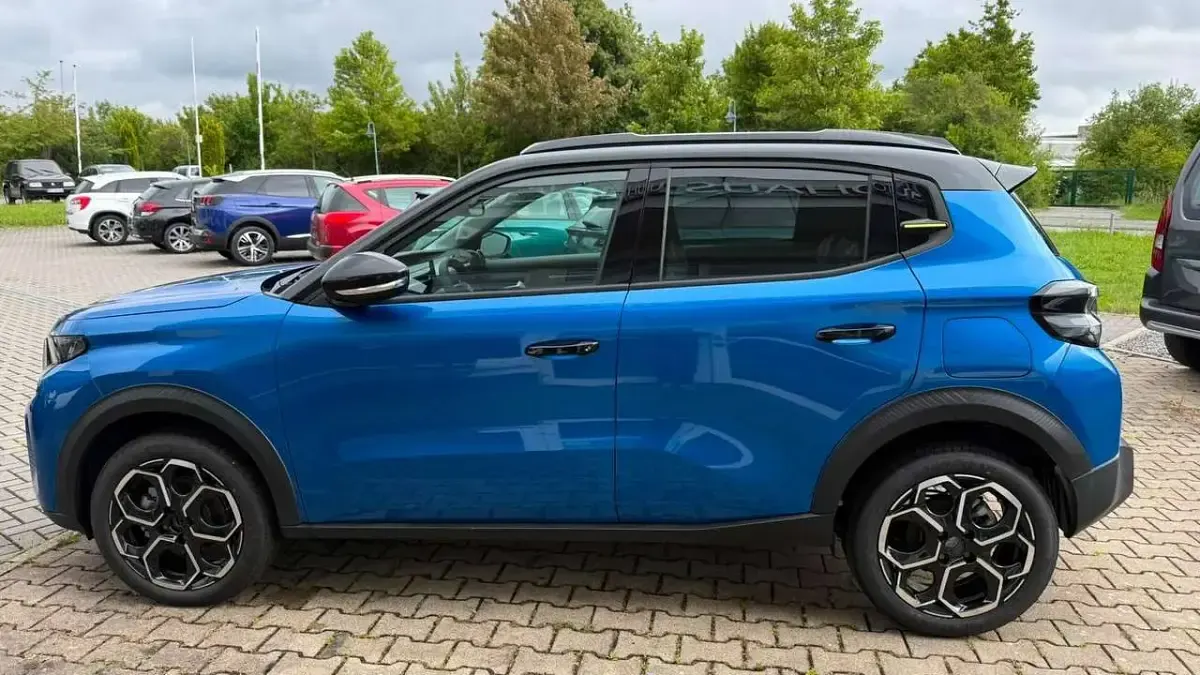 Neu Citroën C3 110 PS (80 kW) 2026 Lackierung bright blue SUV