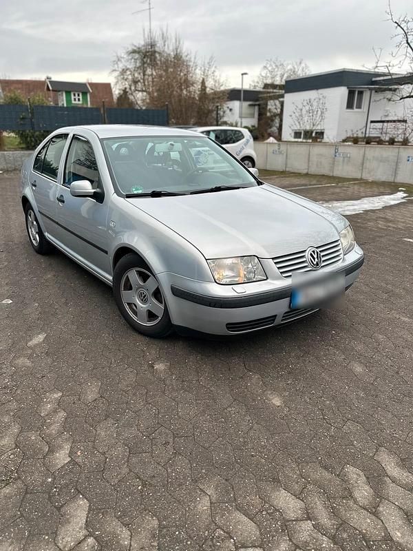 Gebraucht VW Bora 75 PS (55 kW) 2000 Grau Coupé