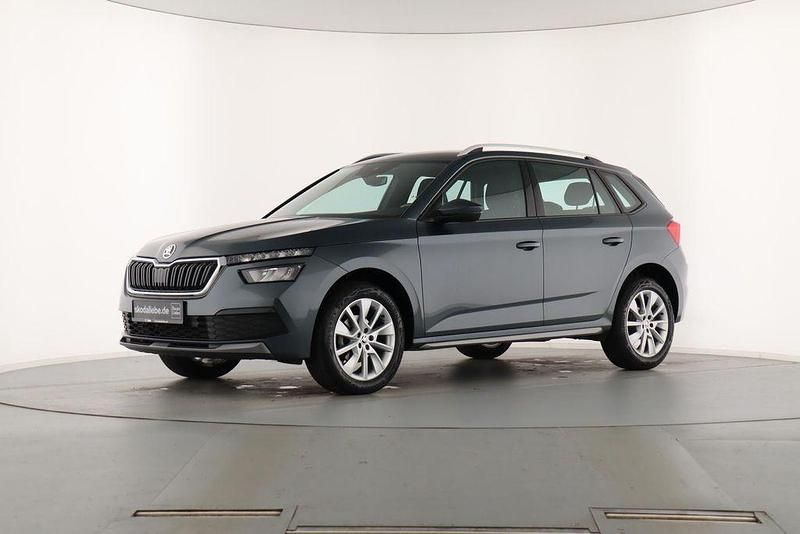 Grau Gebraucht 2021 Skoda Kamiq Style SUV | 18.889 € (Guter Preis) - Bild 1/4