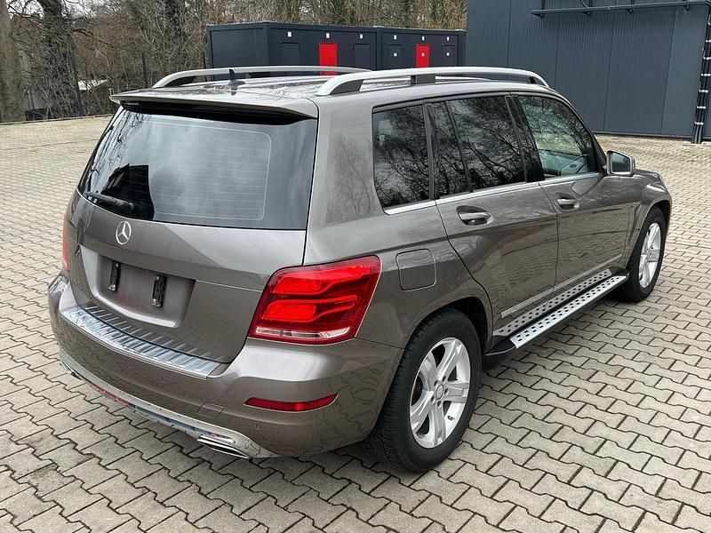 Gebraucht Mercedes GLK250 204 PS (150 kW) 2014 Andere farben SUV