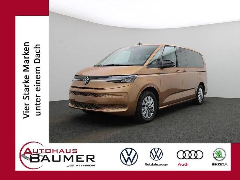 Second-hand VW Multivan Life 150 CP (110 kW) 2024 Auriu Monovolum