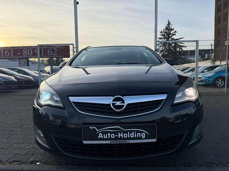Gebraucht Opel Astra Sport 165 PS (121 kW) 2012 Schwarz Kombi