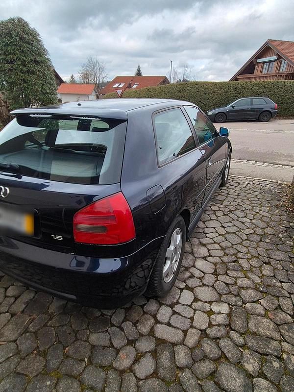 Brugt Audi A3 150 HK (110 kW) 1997 Blå Hatchback