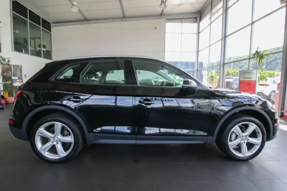 Używany Audi Q5 Ambiente 252 KM (185 kW) 2017 Czarny SUV