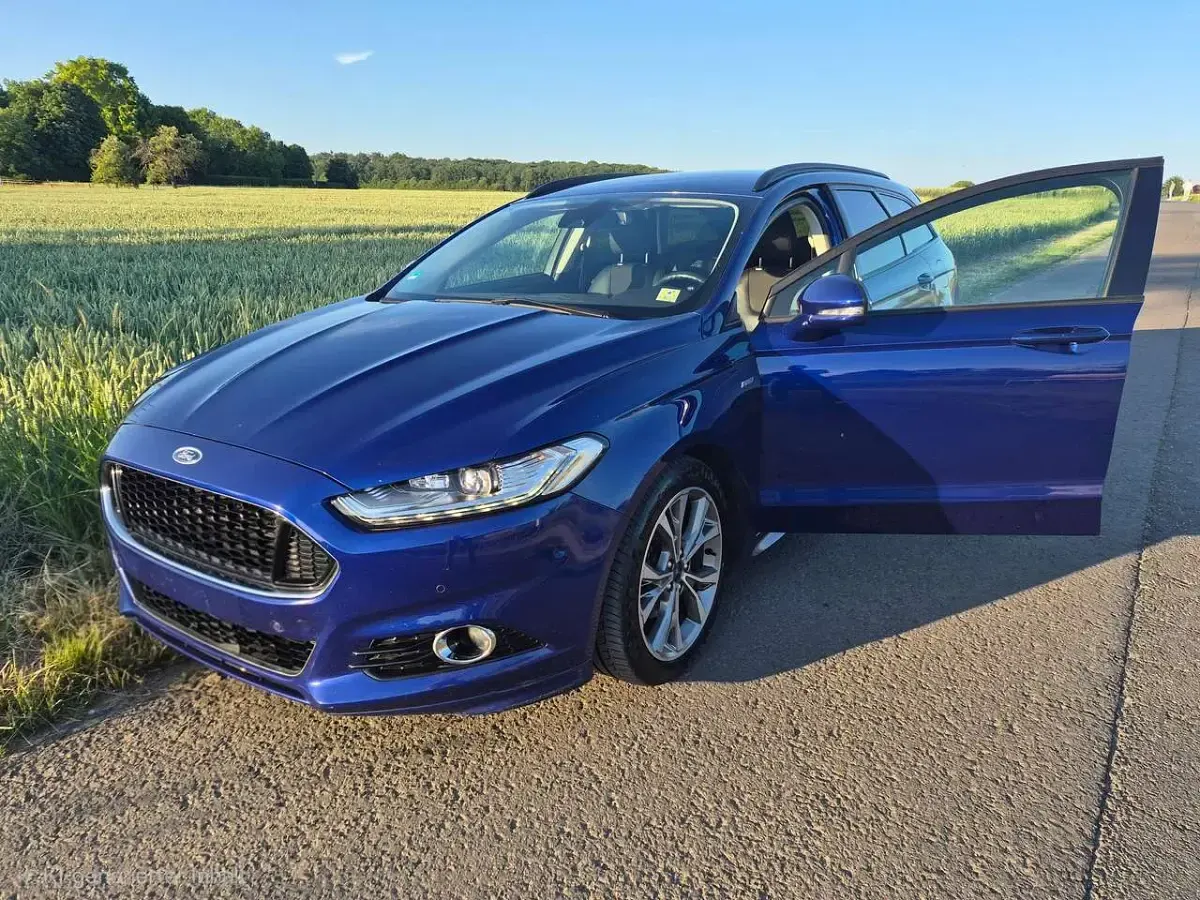 Gebraucht Ford Mondeo ST-Line 179 PS (131 kW) 2017 Blau Kombi
