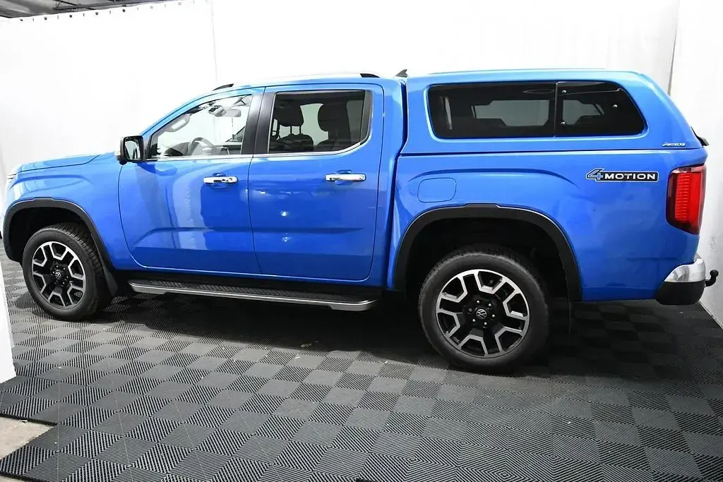 Gebraucht VW Amarok Aventura 241 PS (177 kW) 2023 Blau Pickup