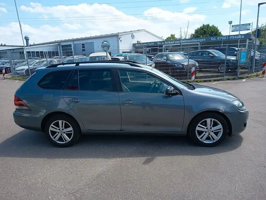 Gebraucht VW Golf VII Match 105 PS (77 kW) 2012 Grau Kombi