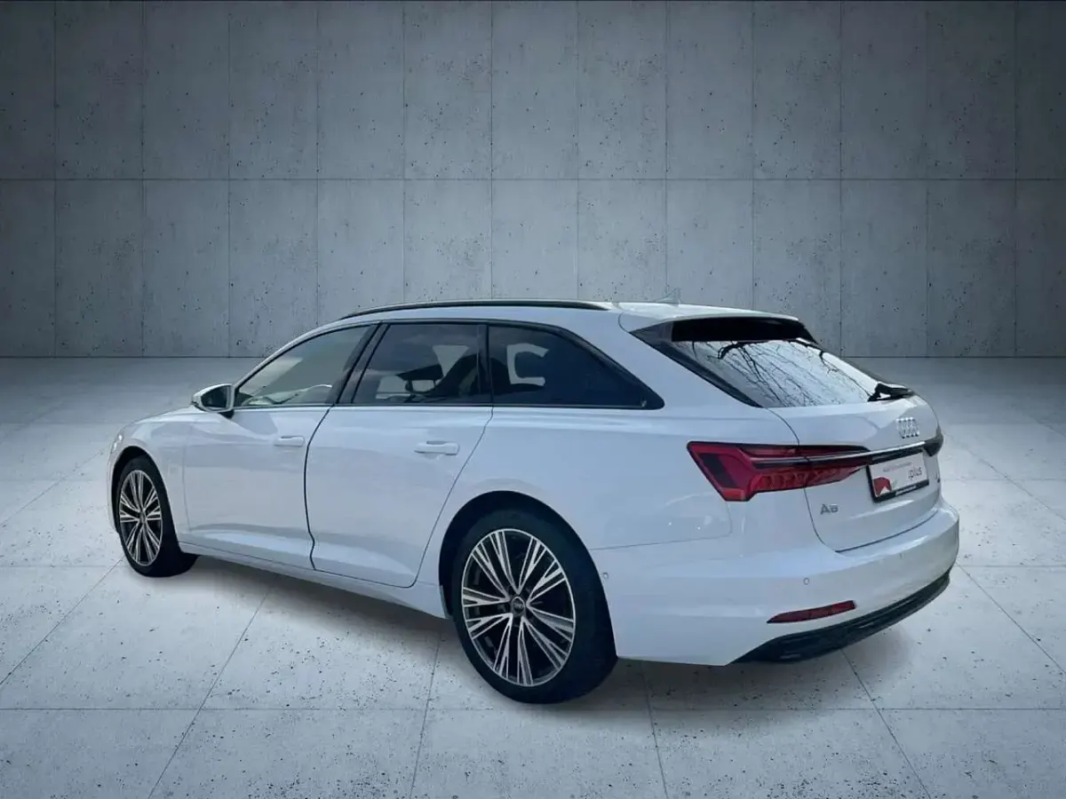 Gebraucht Audi A6 Advanced Plus 204 PS (150 kW) 2025 Gletscherweiß metallic Kombi