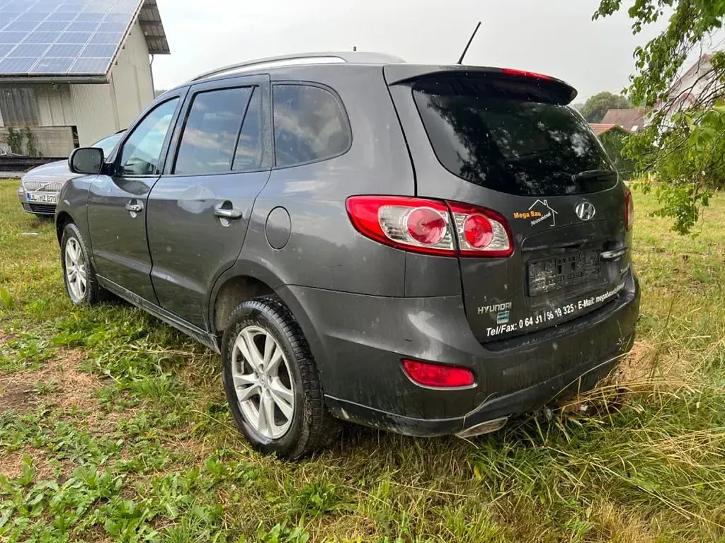 Gebraucht Hyundai Santa Fe Premium 197 PS (144 kW) 2011 Grau SUV
