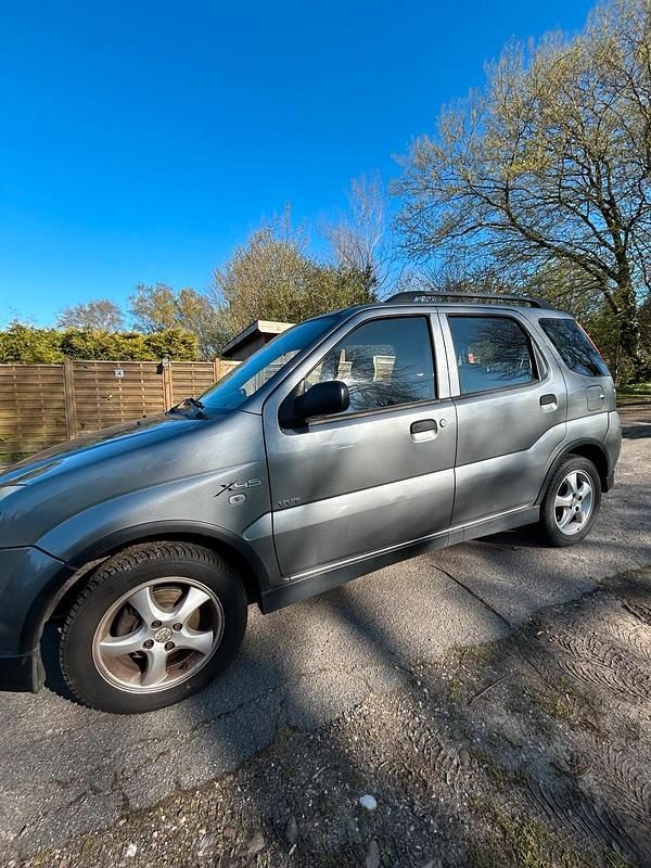Second-hand Suzuki Ignis 94 CP (69 kW) 2008 Gri Hatchback