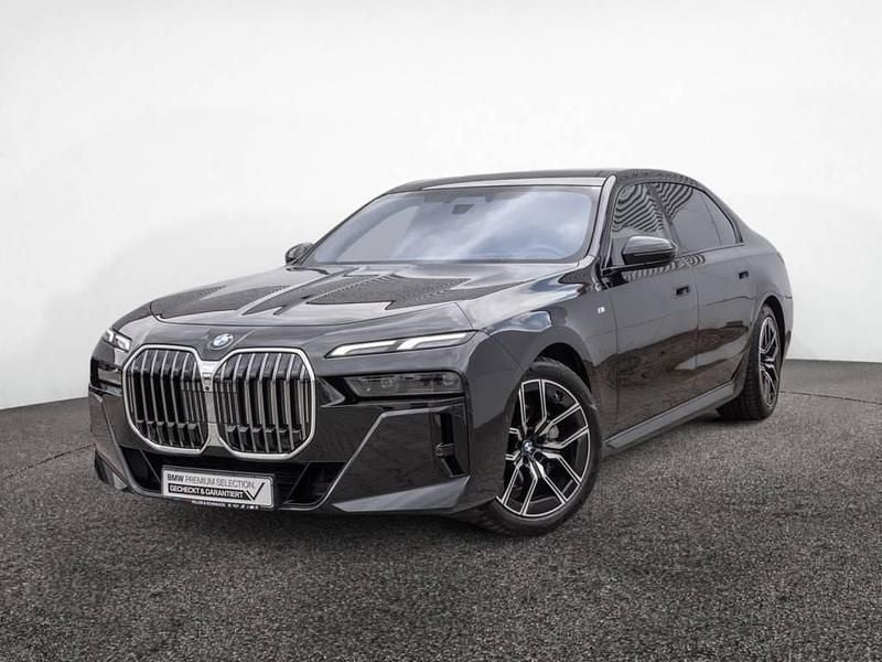Black sapphire Gebraucht 2024 BMW 740 M Sport Limousine | 89.950 € (Guter Preis) - Bild 1/4