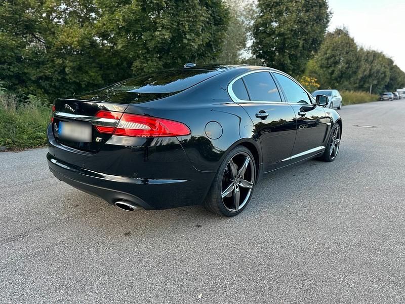 Gebraucht Jaguar XF S 275 PS (202 kW) 2012 Schwarz Limousine
