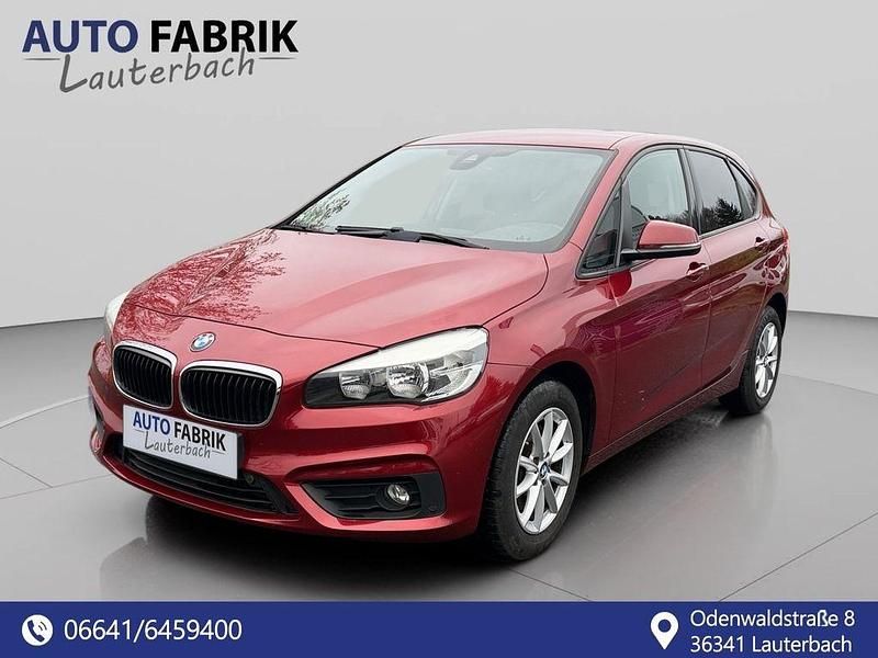 Gebraucht BMW 218 Basis 136 PS (100 kW) 2015 Rot Van / Kleinbus