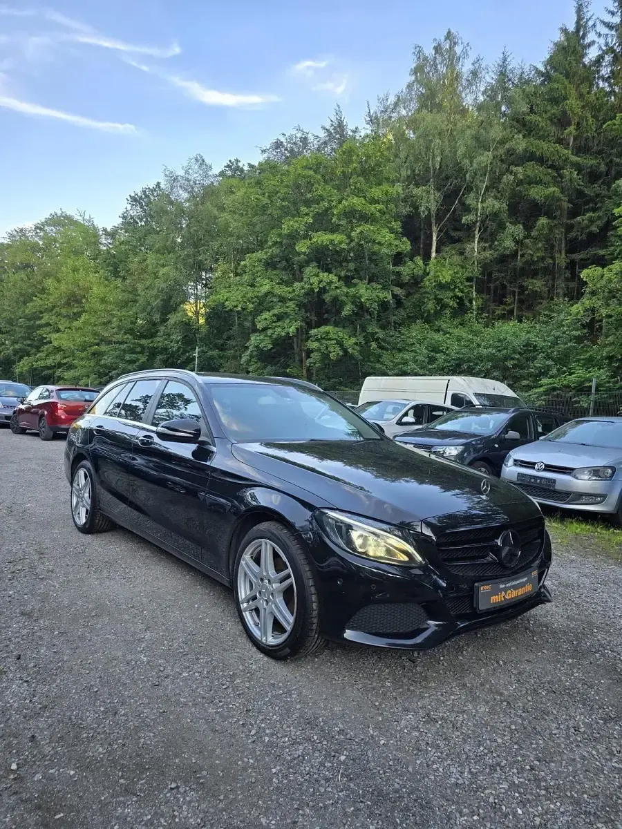 Gebraucht Mercedes C180 116 PS (85 kW) 2015 Schwarz Kombi