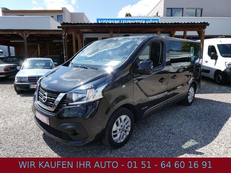 Schwarz Gebraucht 2017 Nissan NV300 Premium Edition Van | 12.500 € (Fairer Preis) - Bild 1/4