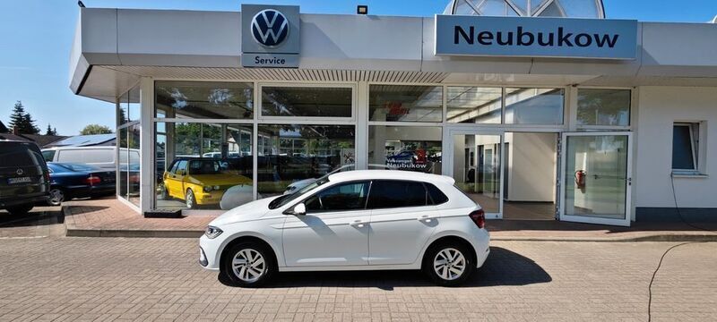Weiß Gebraucht 2021 VW Polo Pro Limousine | 17.580 € (Fairer Preis) - Bild 1/4