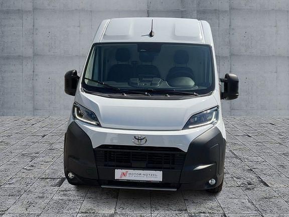 Gebraucht Toyota Proace 140 PS (102 kW) 2024 Icy white Van / Kleinbus