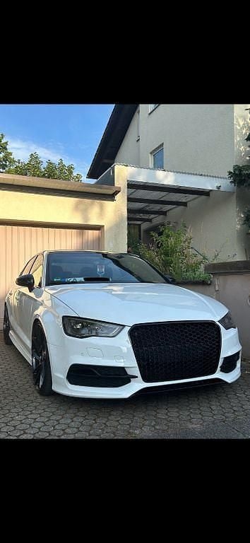 Weiß Gebraucht 2016 Audi A3 Sport Limousine | 16.000 € (Guter Preis) - Bild 1/4