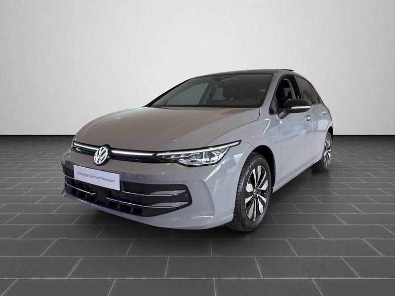 Mondsteingrau Gebraucht 2025 VW Golf VIII Goal Limousine | 34.990 € (Superpreis) - Bild 1/4