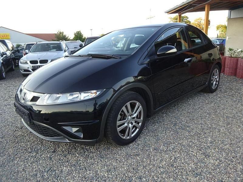 Schwarz Gebraucht 2009 Honda Civic Comfort Limousine | 4.000 € (Fairer Preis) - Bild 1/4