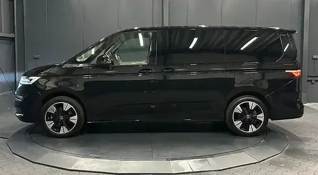 Gebraucht VW Multivan Life 150 PS (110 kW) 2024 Andere Van / Kleinbus
