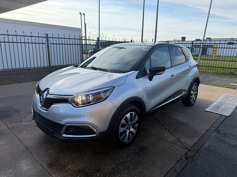 Schwarz Gebraucht 2016 Renault Captur Intens SUV | 7.999 € (Fairer Preis) - Bild 1/4