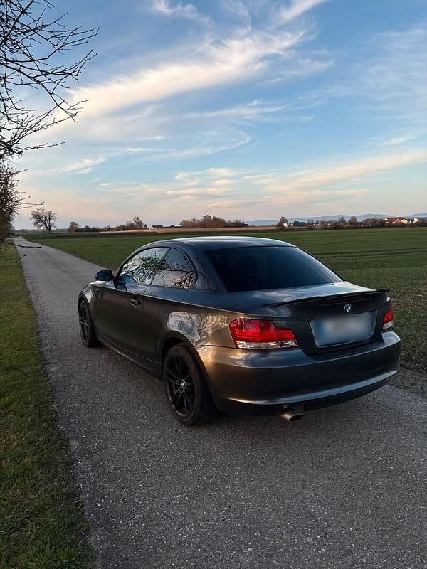 Gebraucht BMW 120 Coupé 177 PS (130 kW) 2008 Grau Coupé