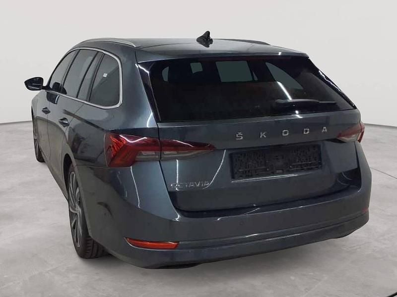 Gebraucht Skoda Octavia First Edition 150 PS (110 kW) 2021 Quarzgrau metallic Kombi