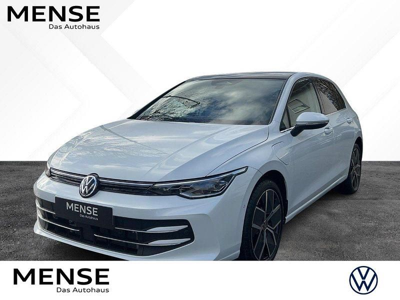 Oryxweiß perlmutteffekt Gebraucht 2026 VW Golf VIII Style | 49.895 € - Bild 1/4