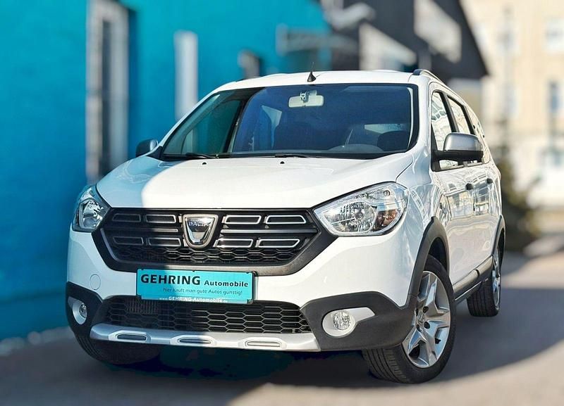 Gebraucht Dacia Lodgy Stepway 131 PS (96 kW) 2019 Weiß Van / Kleinbus