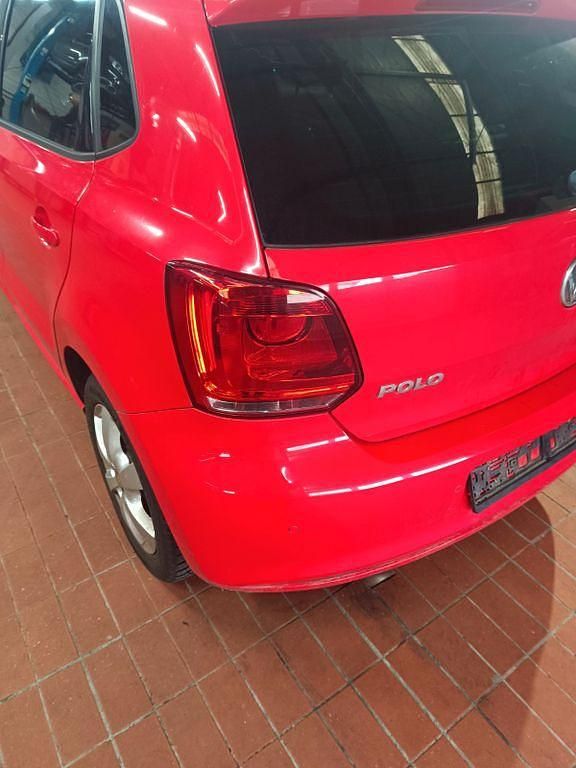 Gebraucht VW Polo Life 90 PS (66 kW) 2013 Rot Kleinwagen