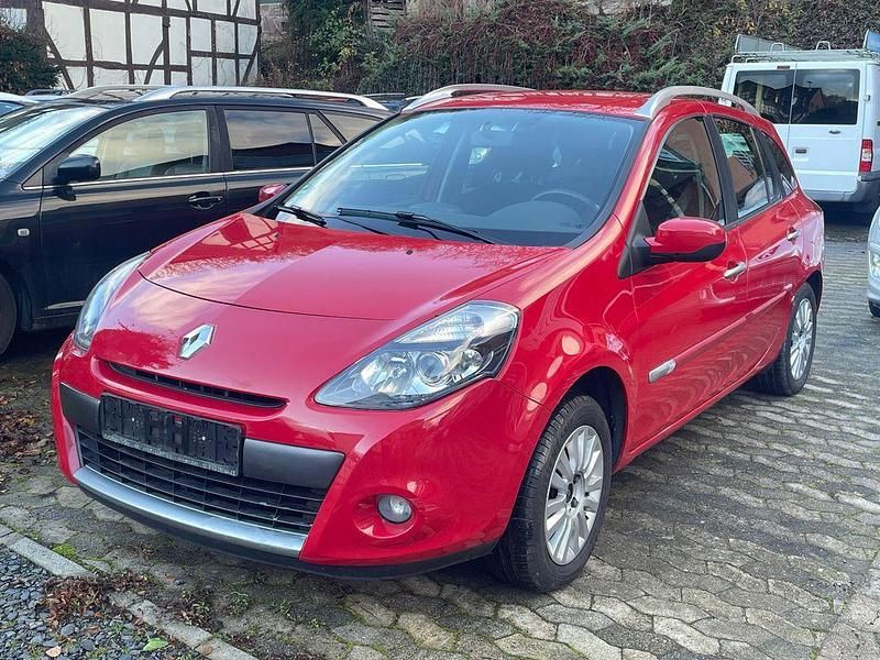 Gebraucht Renault Clio II Dynamique 101 PS (74 kW) 2010 Rot Limousine