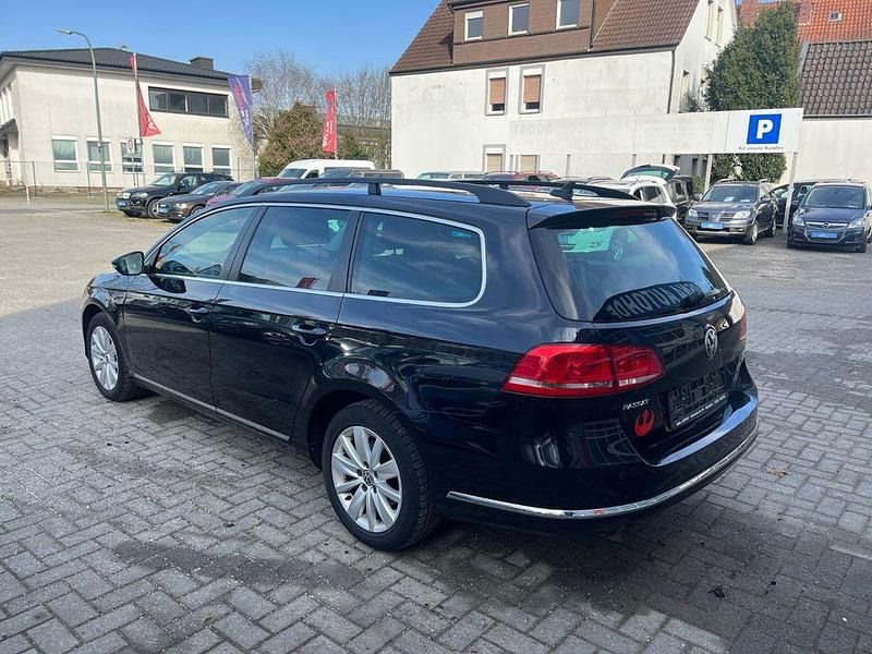 Gebraucht VW Passat Comfortline 140 PS (102 kW) 2012 Schwarz Kombi