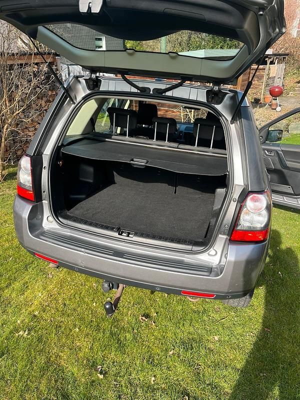 Gebraucht Land Rover Freelander 2 150 PS (110 kW) 2012 Grau SUV