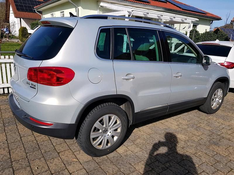 Gebraucht VW Tiguan 140 PS (102 kW) 2012 Gold SUV